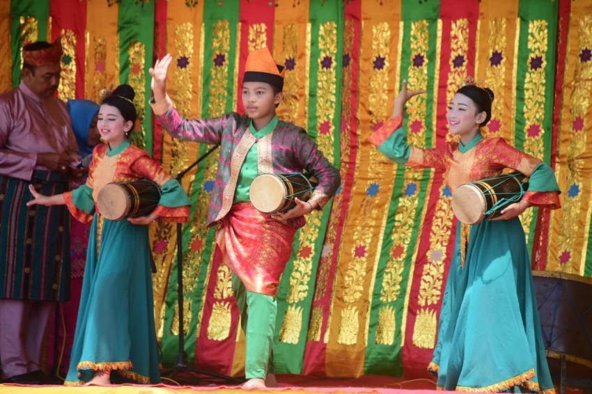Tarian kreasi melayu
